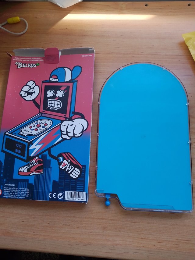 Batería alfombrilla y pinball pequeño