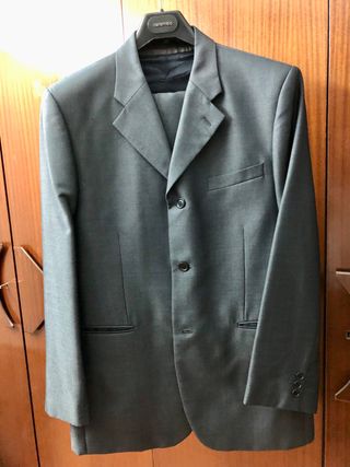 Traje marca Caramelo hombre talla 52 de segunda mano por 25 EUR en Ali en  WALLAPOP