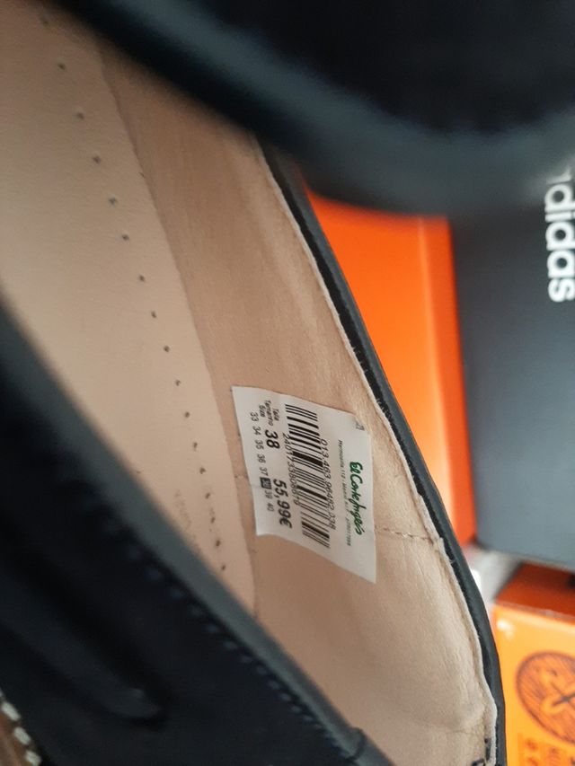 Zapato de comunión de ante Talla 38. "Tizzas"