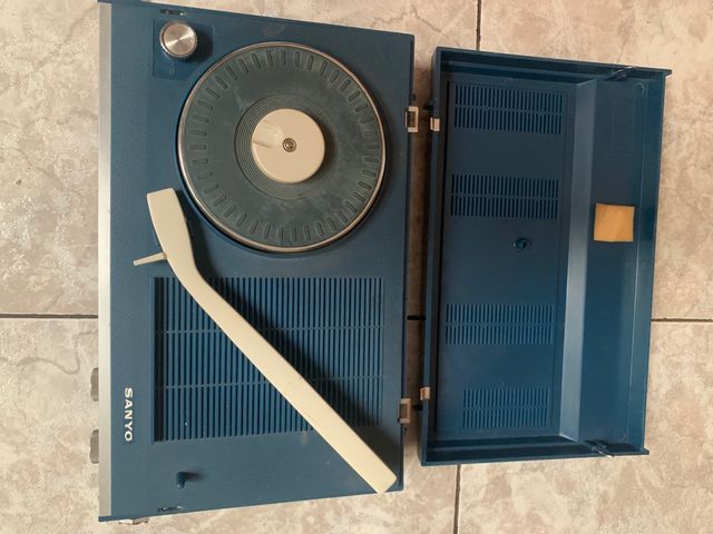 Tocadiscos - SANYO -