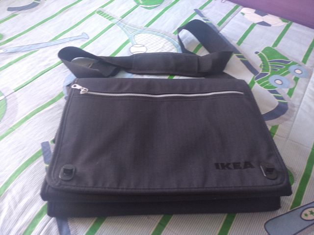 bolsa porta portátil.