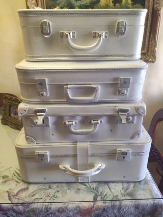 59€ Cada una.MALETAS ANTIGUAS RESTAURADAS de segunda mano por 59 EUR en  Getafe en WALLAPOP