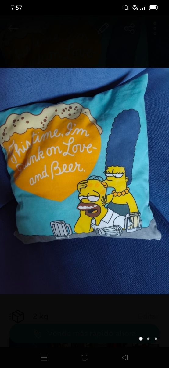 Cojín de los Simpson.
