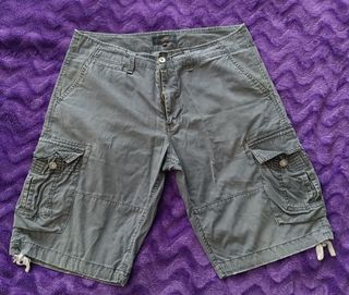 Bermuda para hombre de Easy wear. Talla 46 de segunda mano por 3 EUR en  Santurtzi en WALLAPOP