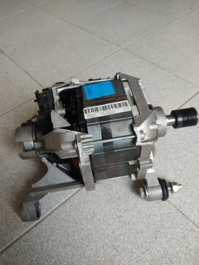 Motore per lavatrice Fagor.