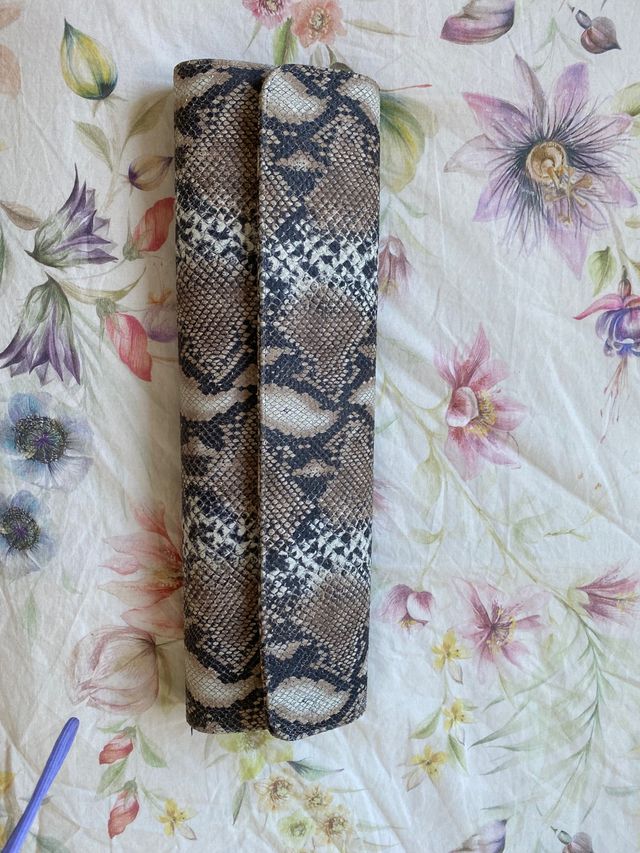 Bolso o cartera de mano animal print