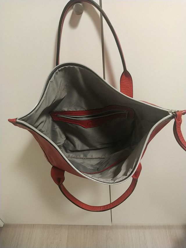 BOLSO DE PIEL COLOR ROJO