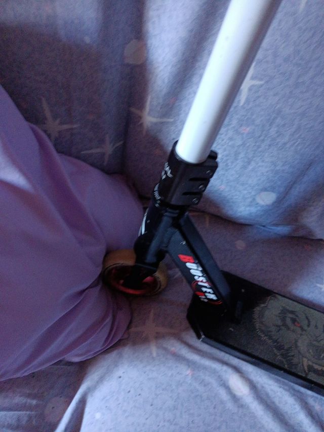 Scooter booster b12 bestial wolf,  modelo