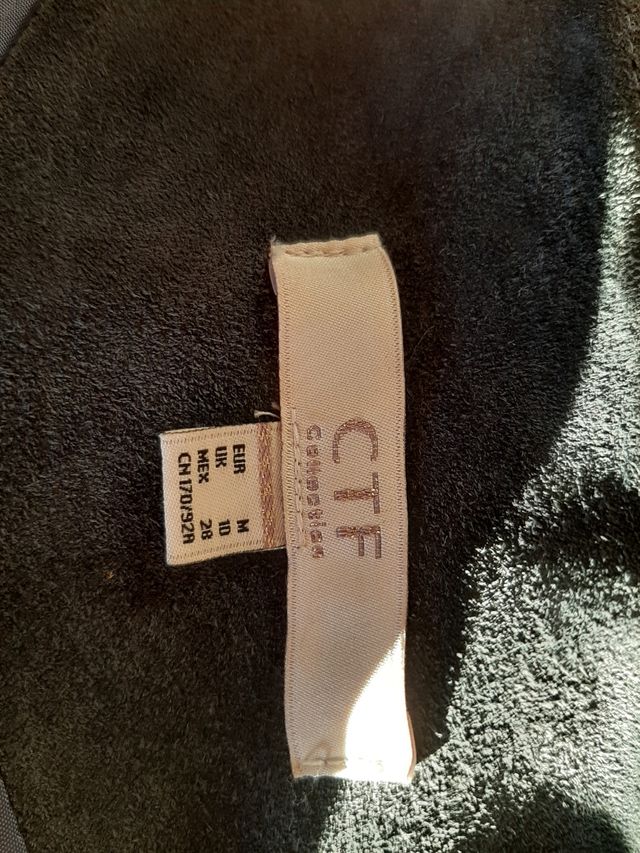 Chaqueta piel marca Cortefiel. Talla M.