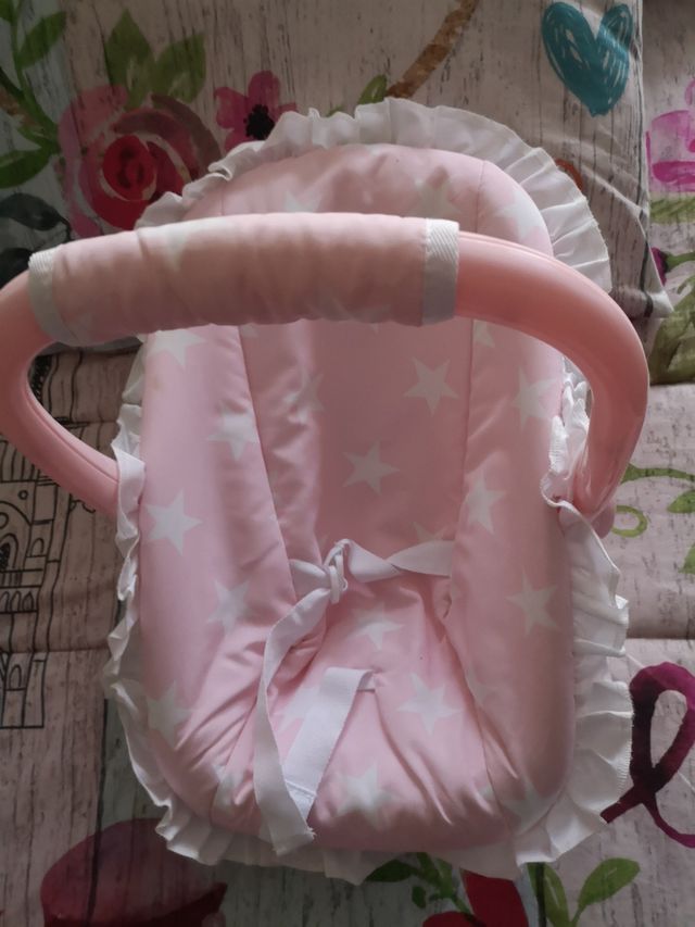 Cuco porta muñecos La Nina