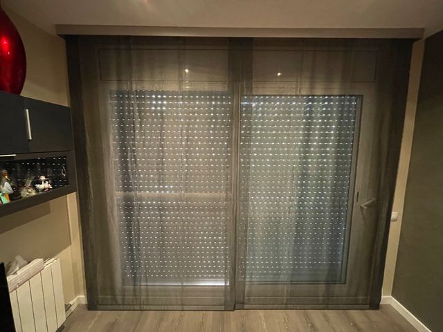 Cortina comedor gris