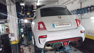 CAMBIO DE NEUMÁTICOS PARA COCHE DE MARCA ABARTH