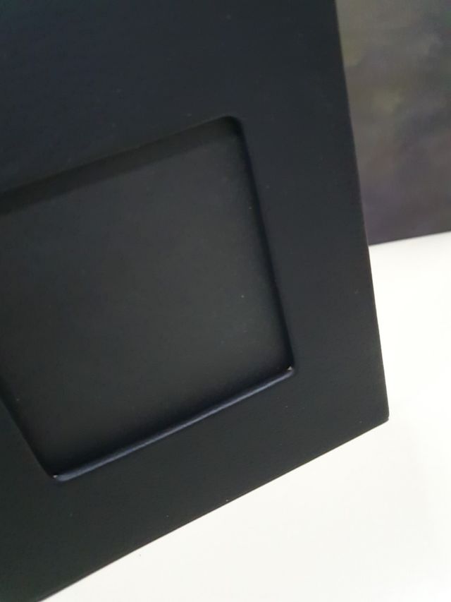 molte custodie per DVD o CD