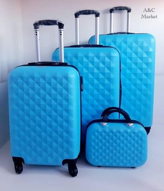 Novedad!! Azul Cielo!! SET 4 Maletas!! de segunda mano por 115 EUR en Grao  de Gandia en WALLAPOP