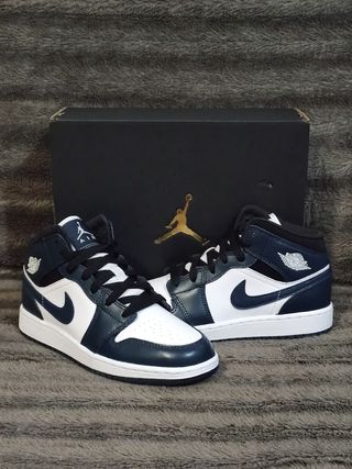Air Jordan 1 Mid 白蓝红 彩钩 Size：36 36.5 37.5 38 38.5 39 40 40… | Flickr