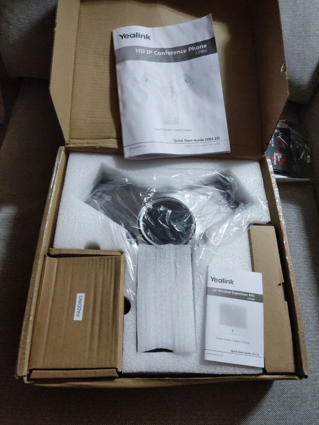 Yealink CP960 + Dos micrófonos CPE90