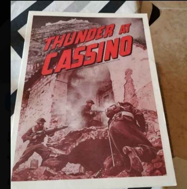 Thunder at cassino. con reglas traducidas a Españo