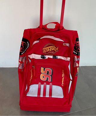 Maleta infantil Rayo Mcqueen de segunda mano por 20 EUR en Badajoz en  WALLAPOP