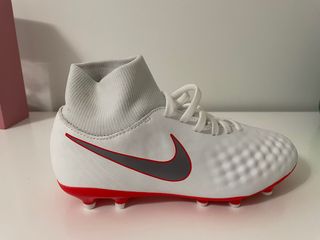 Botas de fútbol Nike Magista de segunda mano en WALLAPOP