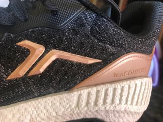Vendo Zapatillas TENTH (Confort) de segunda mano por 25 EUR en Valencia en  WALLAPOP