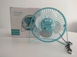 Ventilador USB Mywave de segunda mano por 4 EUR en Pedrezuela en WALLAPOP
