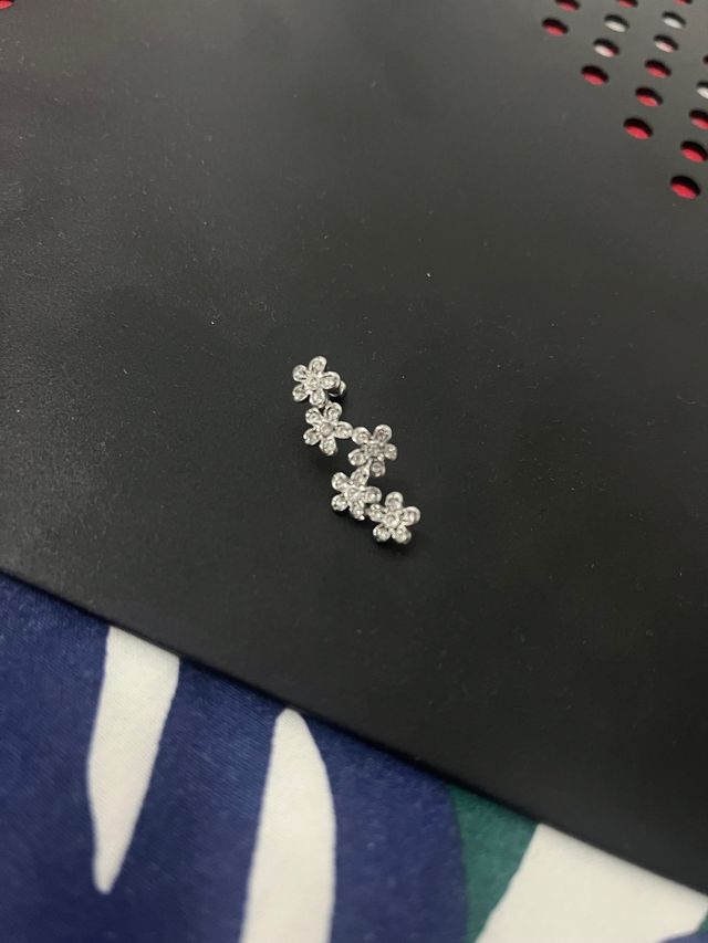 Piercings helix/tragus