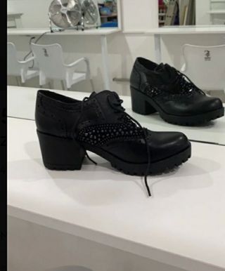 ZAPATOS MUJER 41 de segunda mano por 8 EUR en Guadalupe en WALLAPOP
