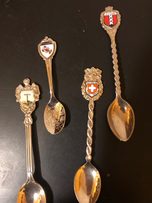 Collezione di cucchiaini da caffè