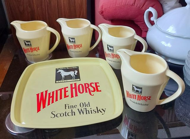 4 Jarras colección White Horse NUEVAS