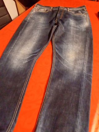 Pantalón vaquero de hombre pull anda bear de segunda mano por 3 EUR en  Andújar en WALLAPOP