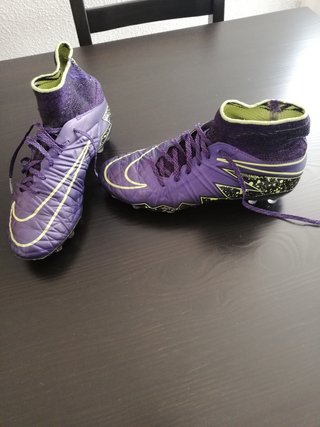 Nike Hypervenom Phantom II FG, Botas fútbol niño de segunda mano por 10 EUR  en Majadahonda en WALLAPOP
