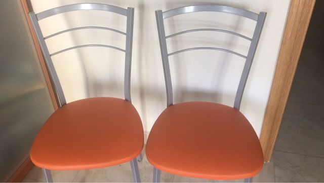 Silla de cocina de segunda mano por 50 EUR en Molino de La Hoz en WALLAPOP