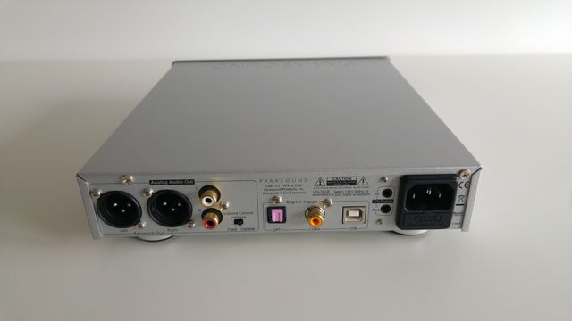 DAC Y AMPLIFICADOR AURICULARES PARASOUND.