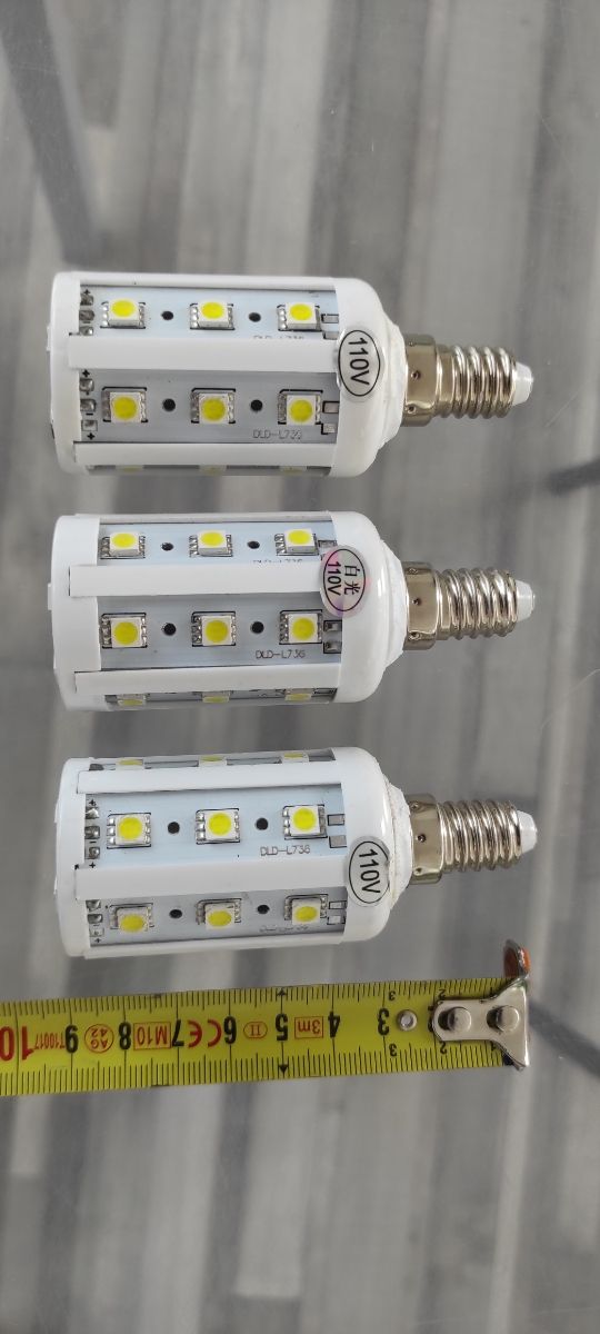 3 Lâmpadas LED 110 V