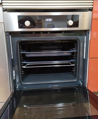 Horno Whirlpool AKP 785 IX de segunda mano por 170 EUR en Saron en WALLAPOP