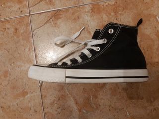 converse negras primark