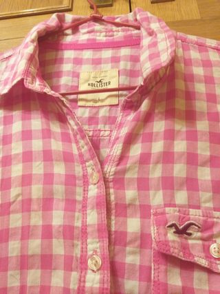 Camisa cuadros blanco rosa Hollister de segunda mano por 10 EUR en Madrid  en WALLAPOP