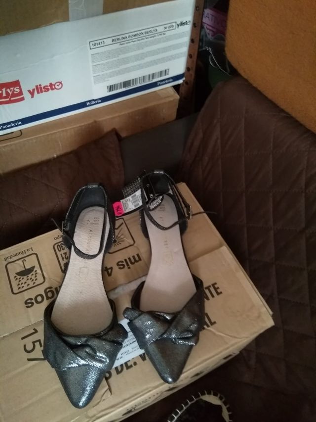 Zapatos nuevos talla 38