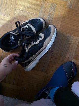 Tenis Zara talla 37 negro y beige de segunda mano por 20 EUR en Oviedo en  WALLAPOP
