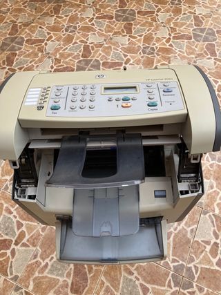 Impresora HP Laserjet 3050 de segunda mano por 99 EUR en Sevilla en WALLAPOP