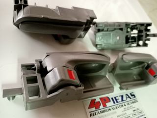 TOYOTA HILUX KN 2000-2020**MANETAS PUERTAS
