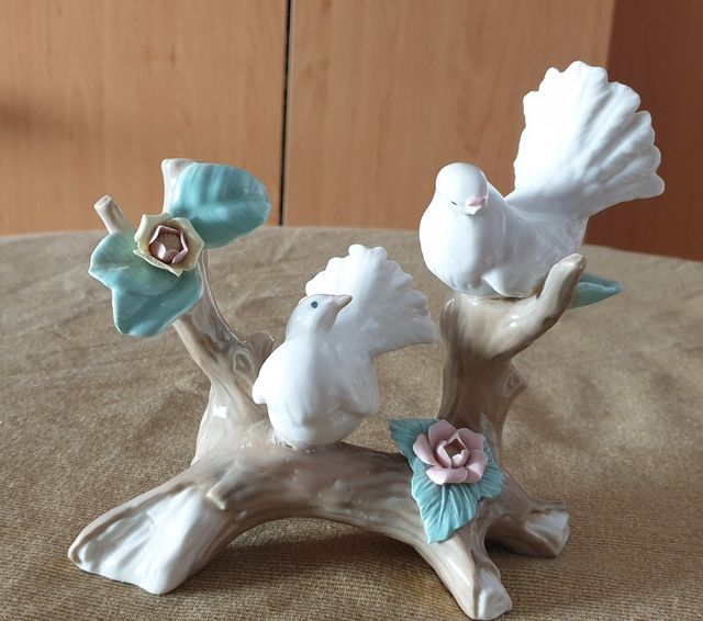 Figura porcelana fina