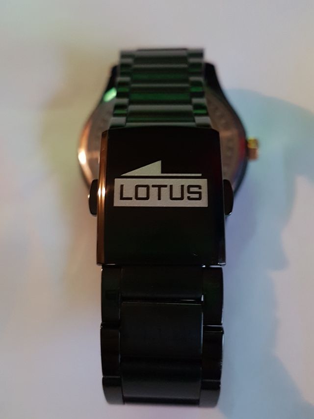 LOTUS 18162