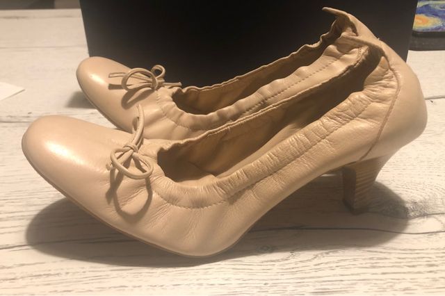 Scarpe in pelle n. 39