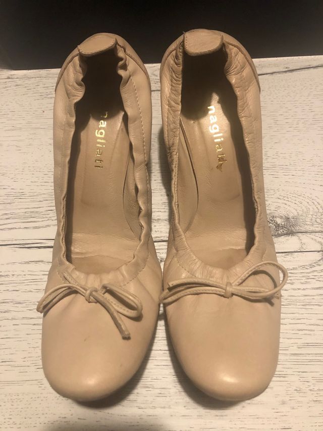 Scarpe in pelle n. 39