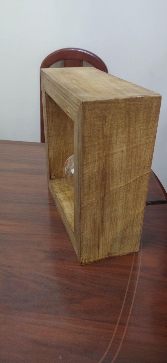 Lámpara luz ambiental hecha a mano.