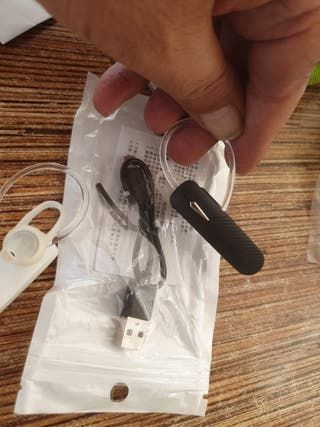 Pinganillo Mini Auriculares Bluetooth 5.3 M20