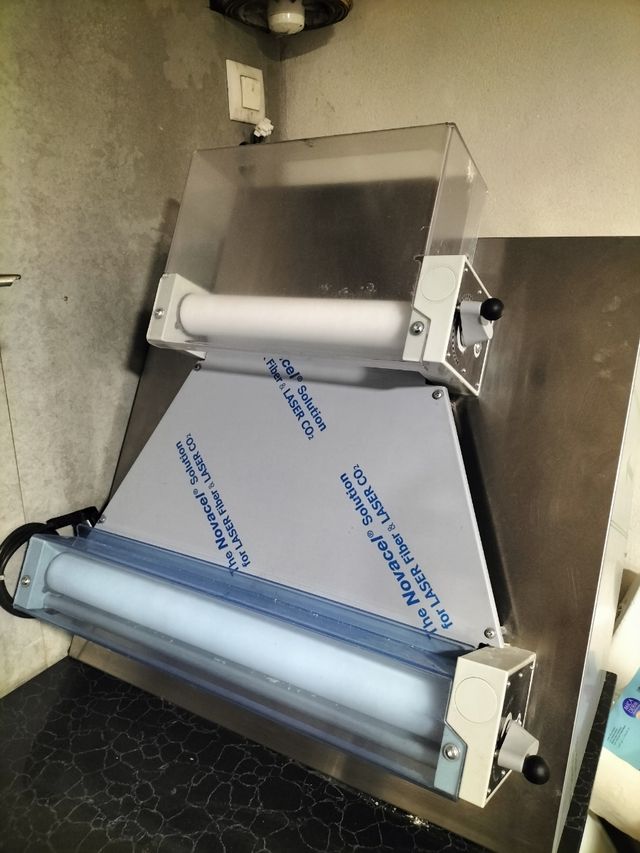 Estiradora para pizza y pasta 