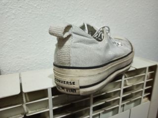 Converse blancas brillantes plataforma de segunda mano por 15 EUR en  Valencia en WALLAPOP