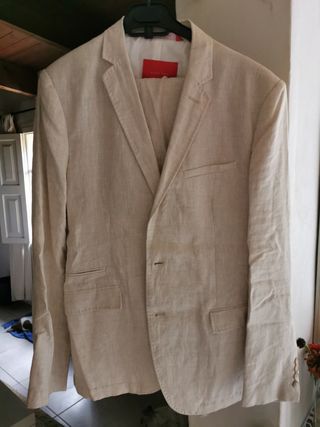 Traje hombre lino ZARA de segunda mano por 38 EUR en Palma de Mallorca en  WALLAPOP